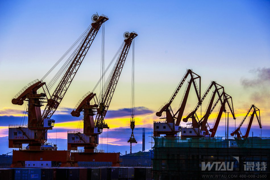 珠海高欄港門(mén)座機(jī)力矩限制器改造項(xiàng)目順利驗(yàn)收